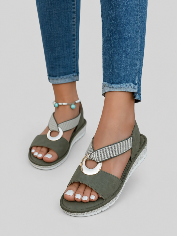 Marlene - Flat Sandals With Metal Buckle