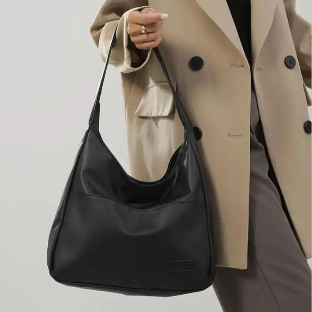 Gloria's Timeless Elegance | Vintage Handbag