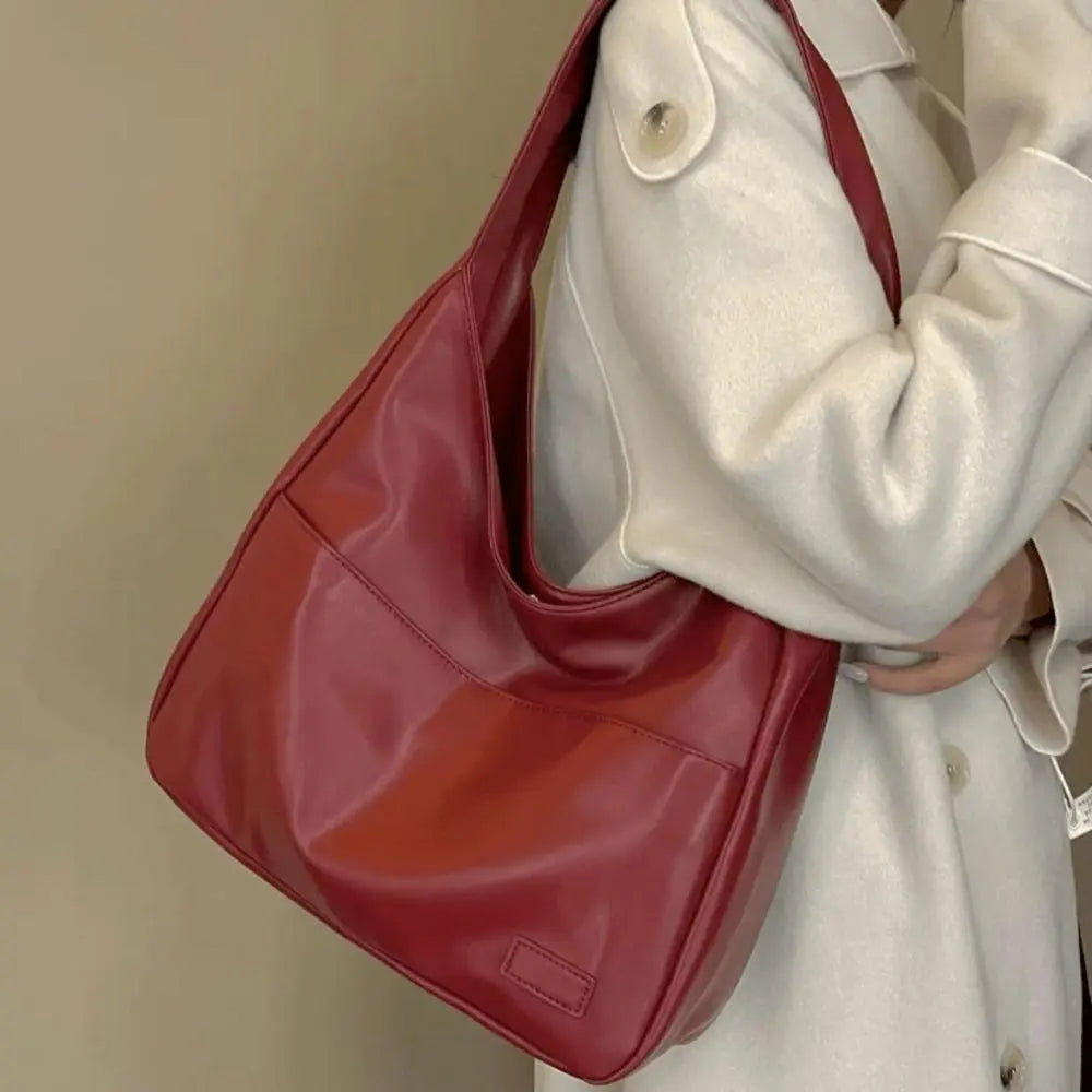 Gloria's Timeless Elegance | Vintage Handbag