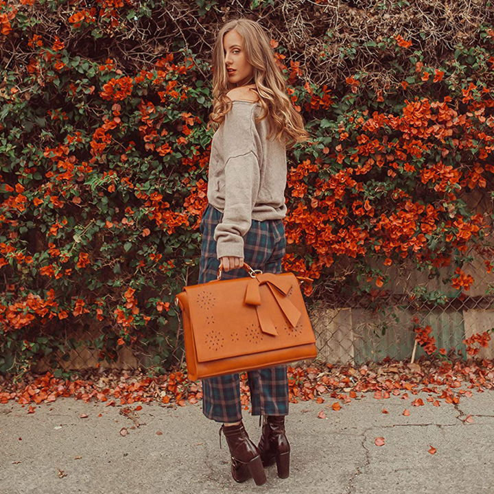 Chic Bow-Tie Satchel