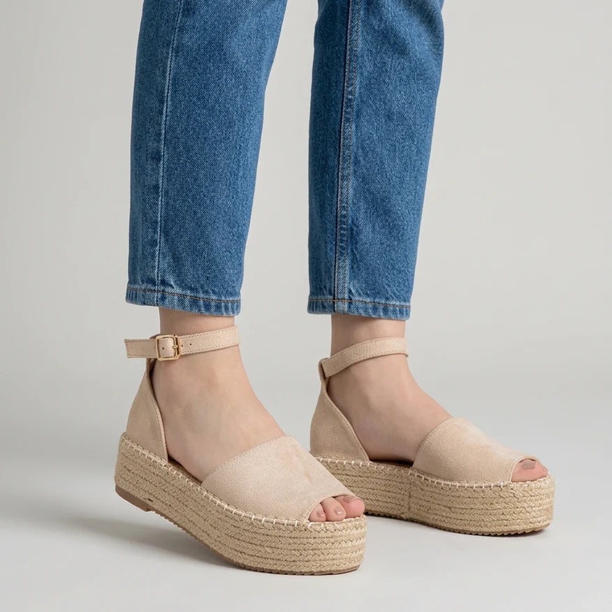 Cassandra - Comfortable Women's Sandals