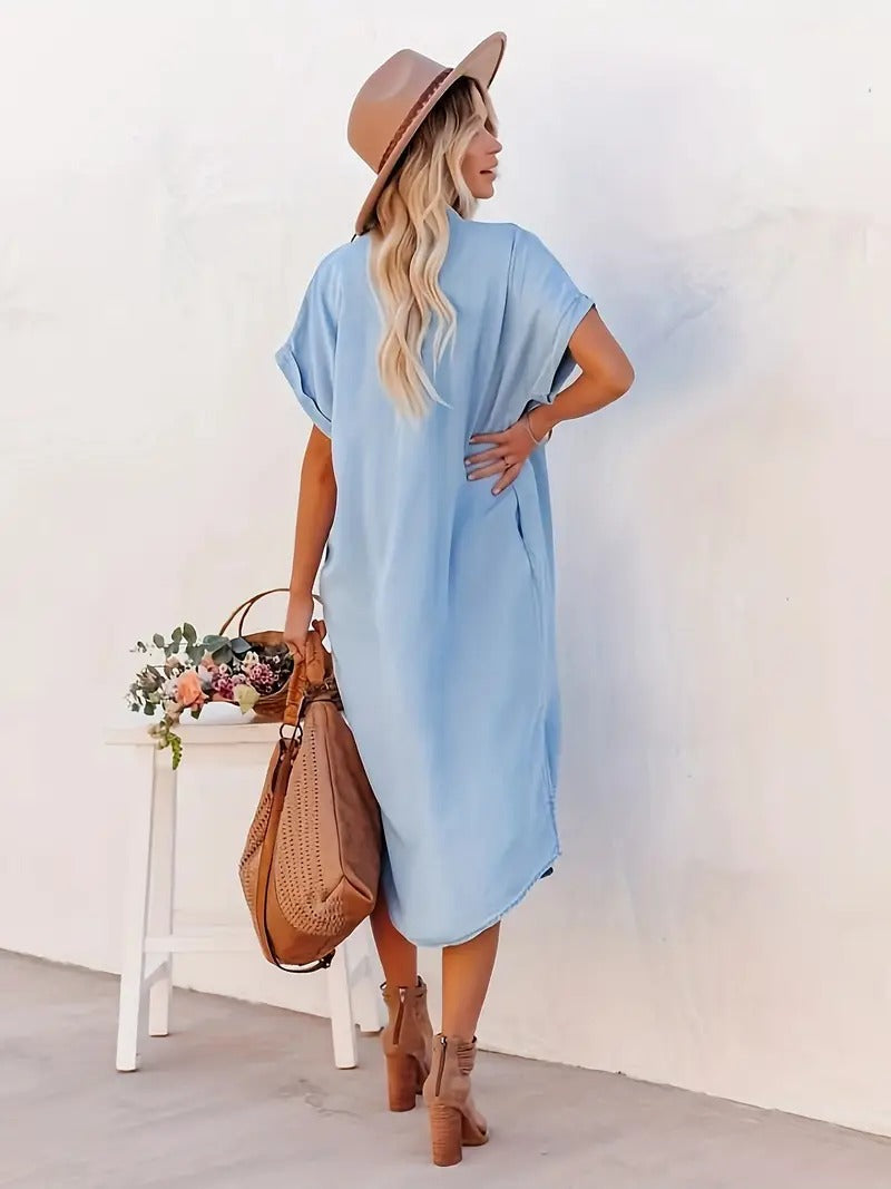 Jasmijn | Stylish shirt dress with button closure and slits