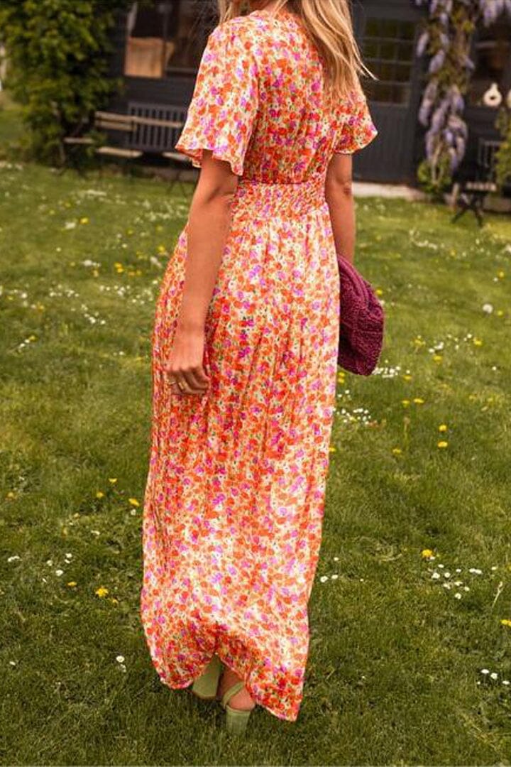 Sigrid™ | Chic Maxi Dress Featuring a Deep V-Neck